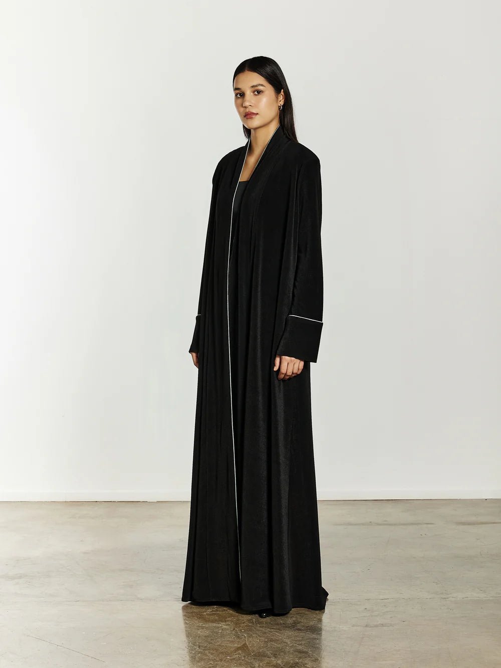 STREM BLACK ABAYA - HAMADIS - MIRA Y MANO