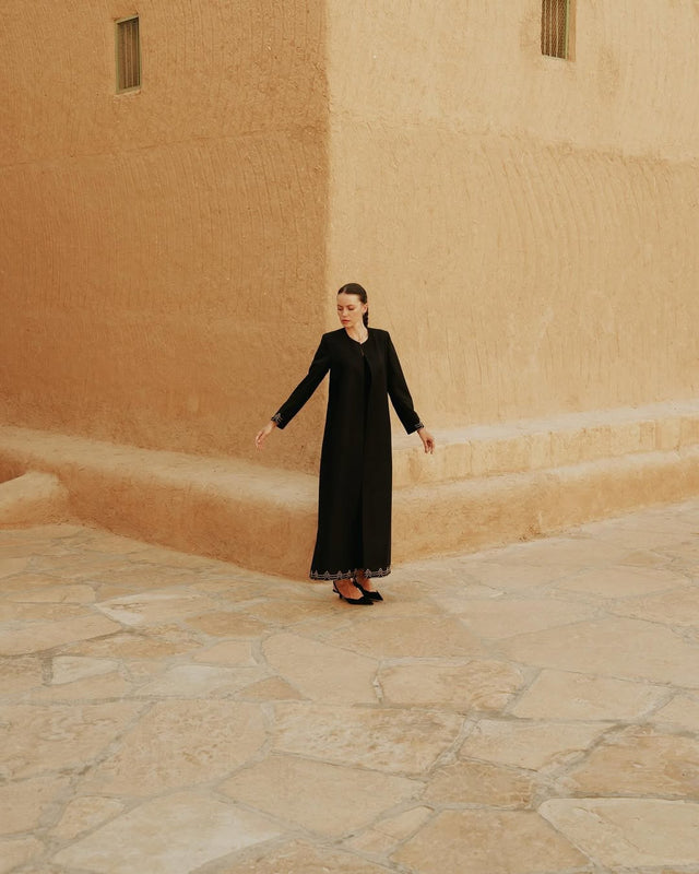 HON018 - BK ABAYA - HOUSE OF N - MIRA Y MANO