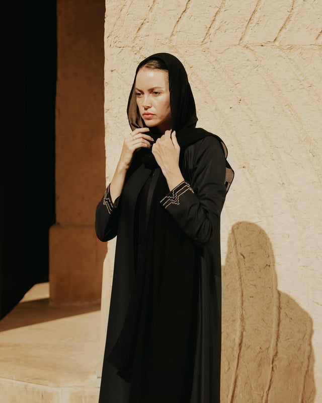 HON018 - BK ABAYA - HOUSE OF N - MIRA Y MANO