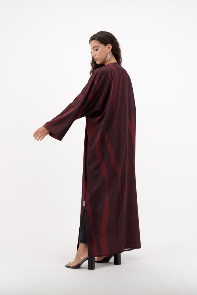 THE CURVE MAROON ABAYA - ILLI - MIRA Y MANO