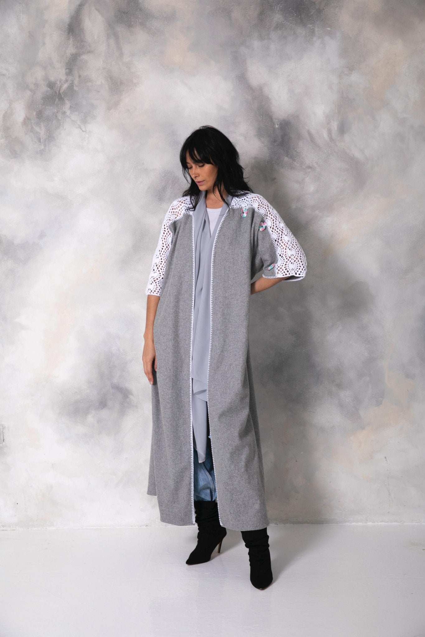 F200 ABAYA - JAMELOO - MIRA Y MANO