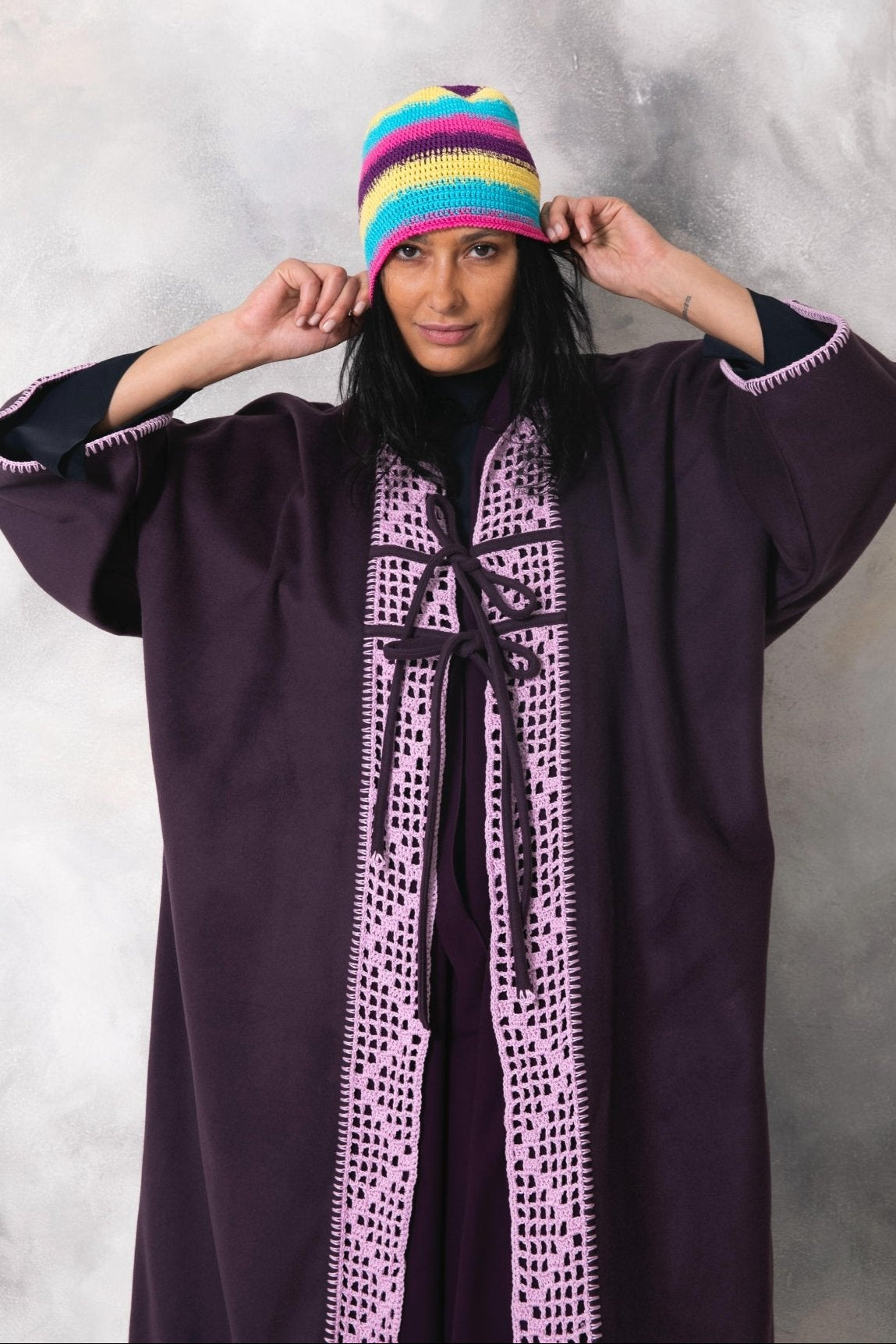 F205 ABAYA - JAMELOO - MIRA Y MANO