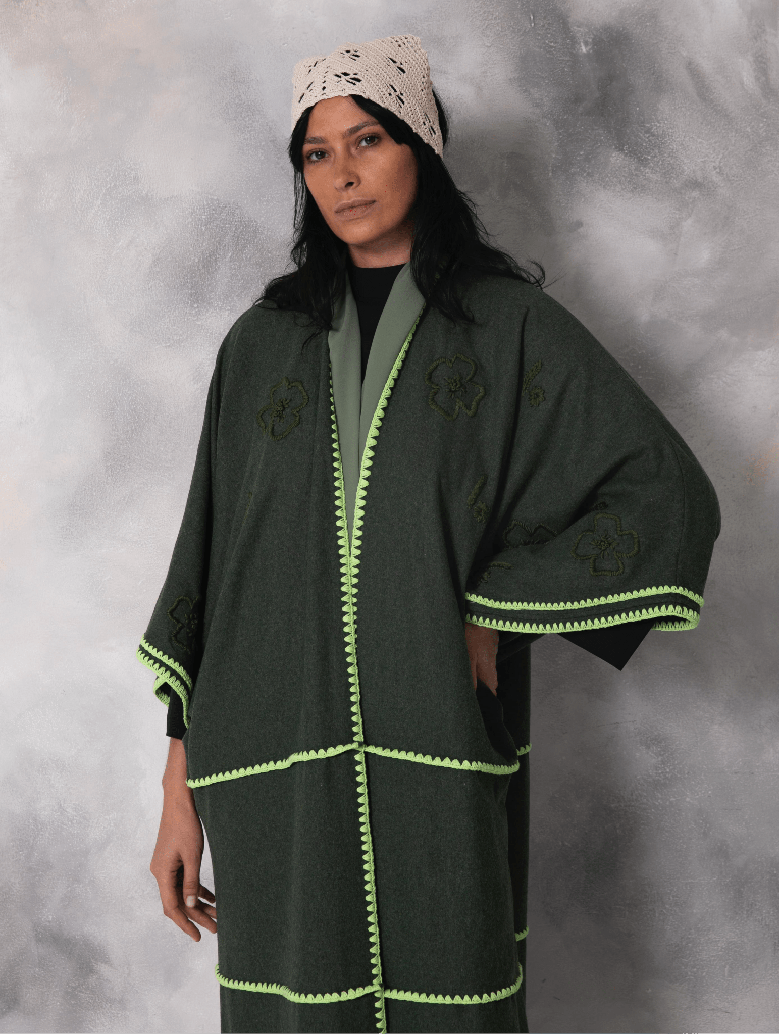 F207 ABAYA - JAMELOO - MIRA Y MANO