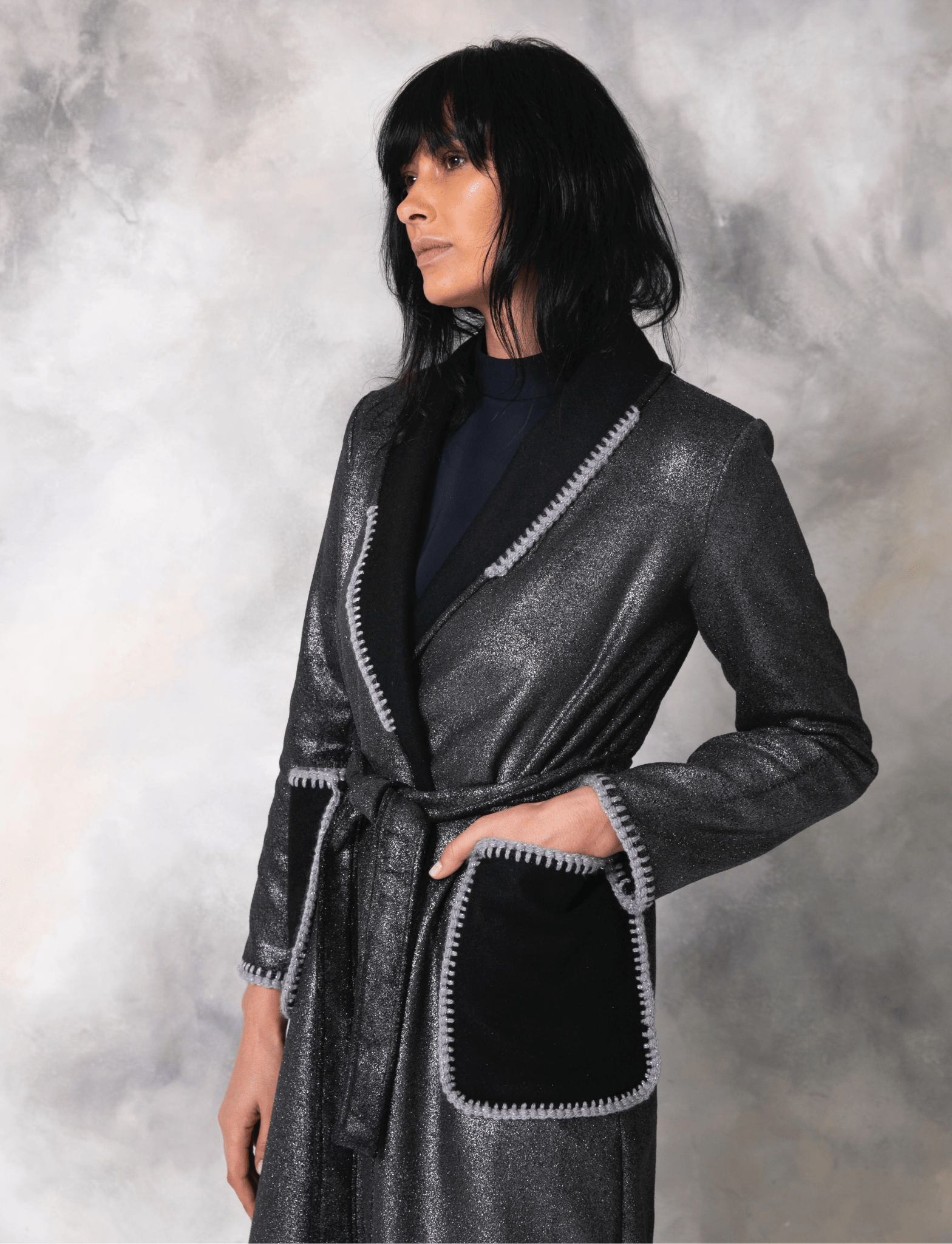 F213 ABAYA - JAMELOO - MIRA Y MANO