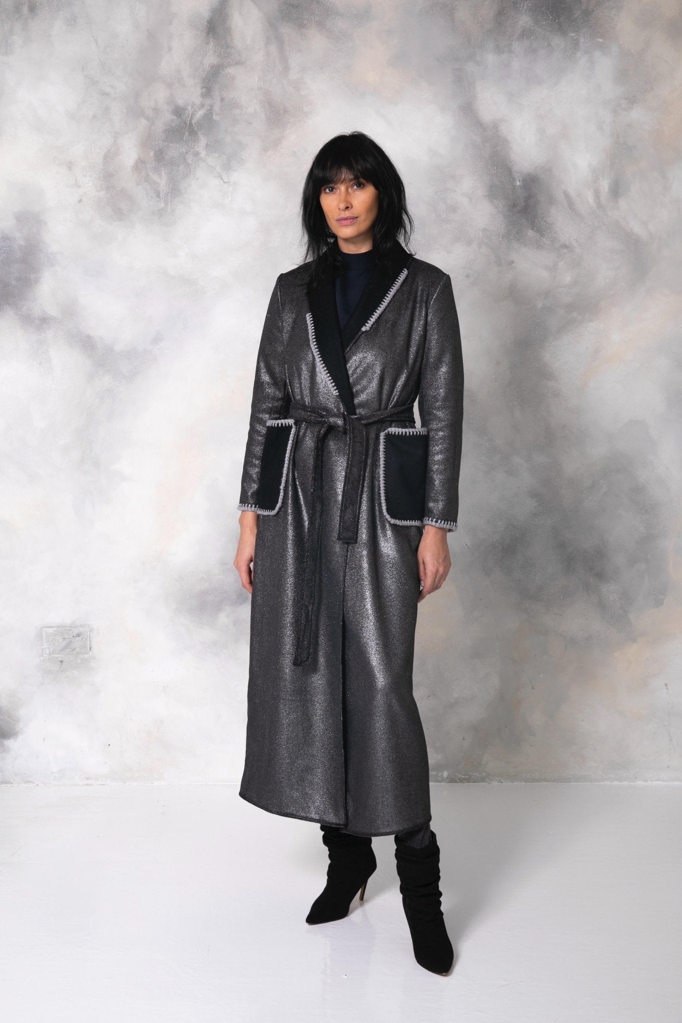 F213 ABAYA - JAMELOO - MIRA Y MANO