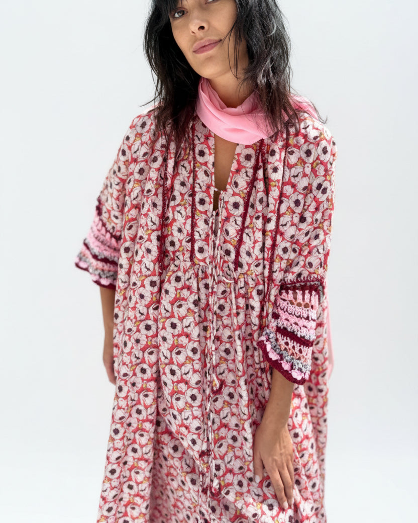 S153 DAISY2 PINK ABAYA SET - JAMELOO - MIRA Y MANO