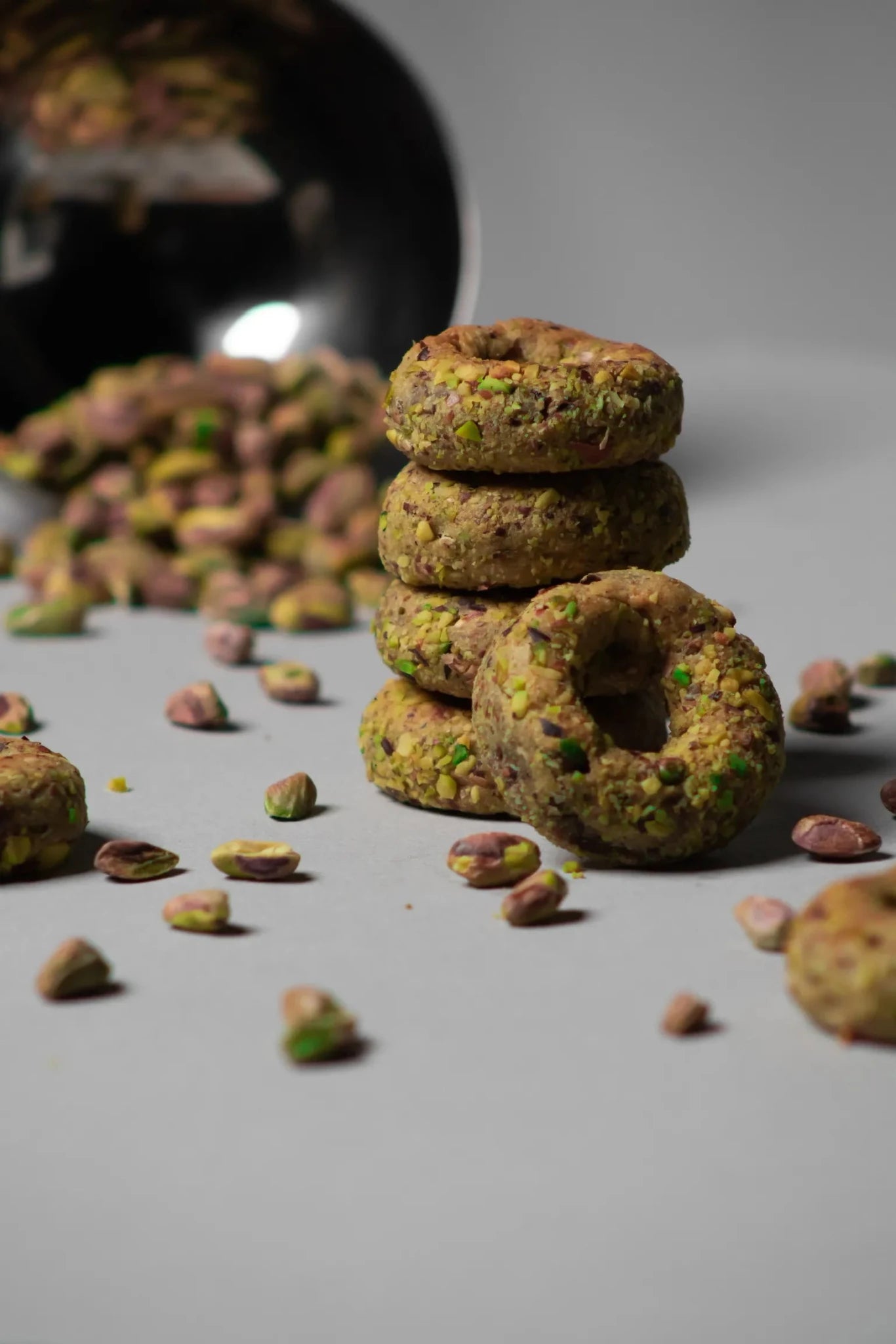 KAEK AJWA WITH PISTACHIO - KAEK BLADY - MIRA Y MANO