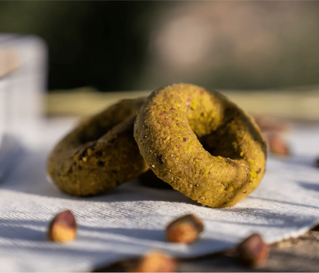 KAEK AJWA WITH PISTACHIO - KAEK BLADY - MIRA Y MANO