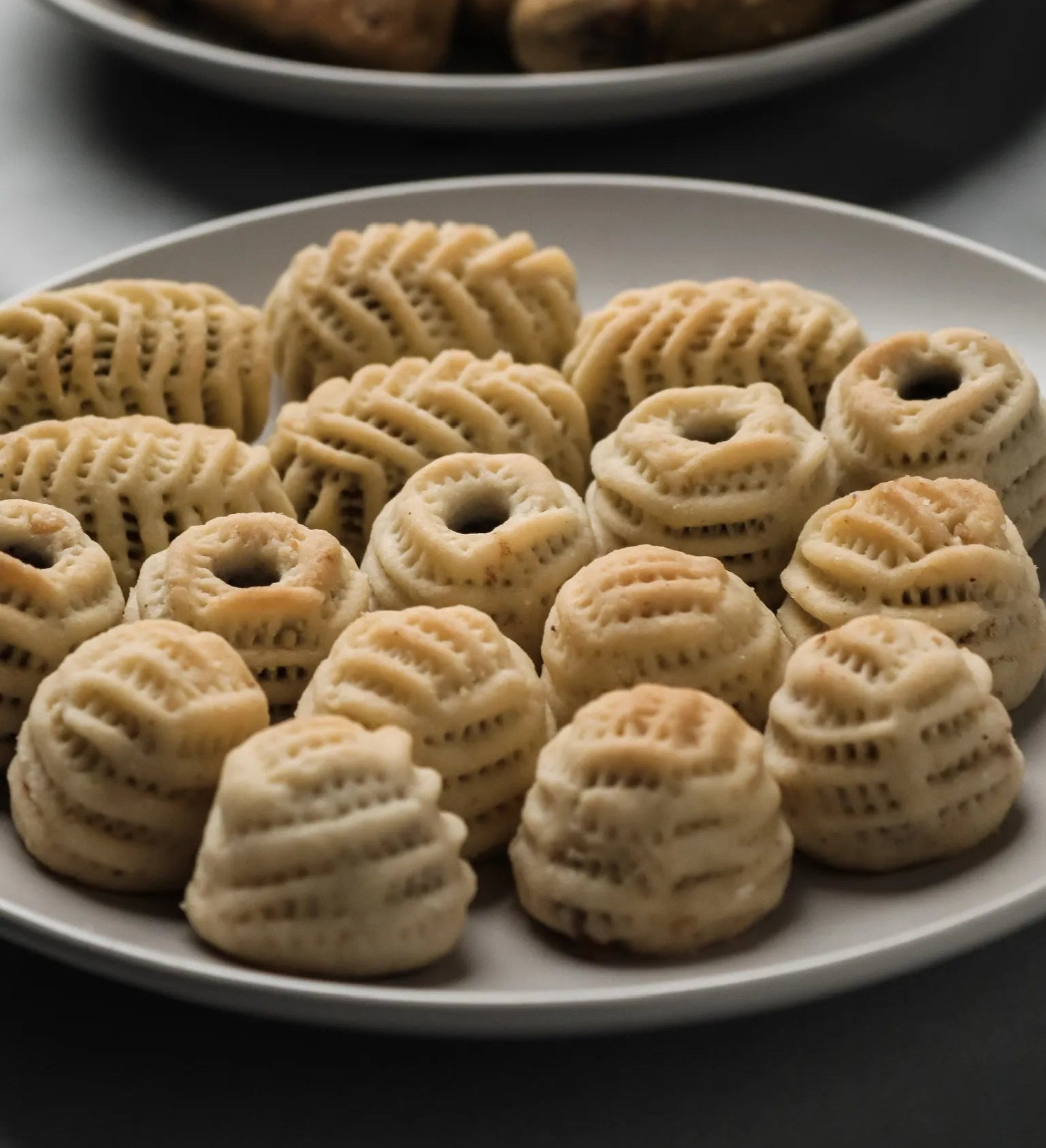 KAEK SEMOLINA WITH WALNUTS - KAEK BLADY - MIRA Y MANO