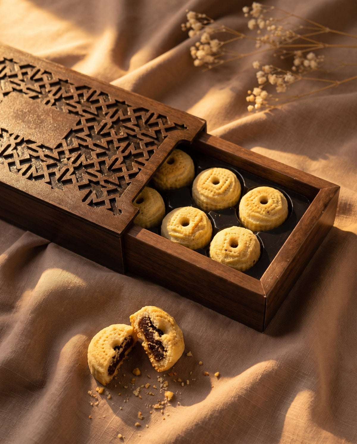 Wooden Box Semolina with Dates - KAEK BLADY - MIRA Y MANO