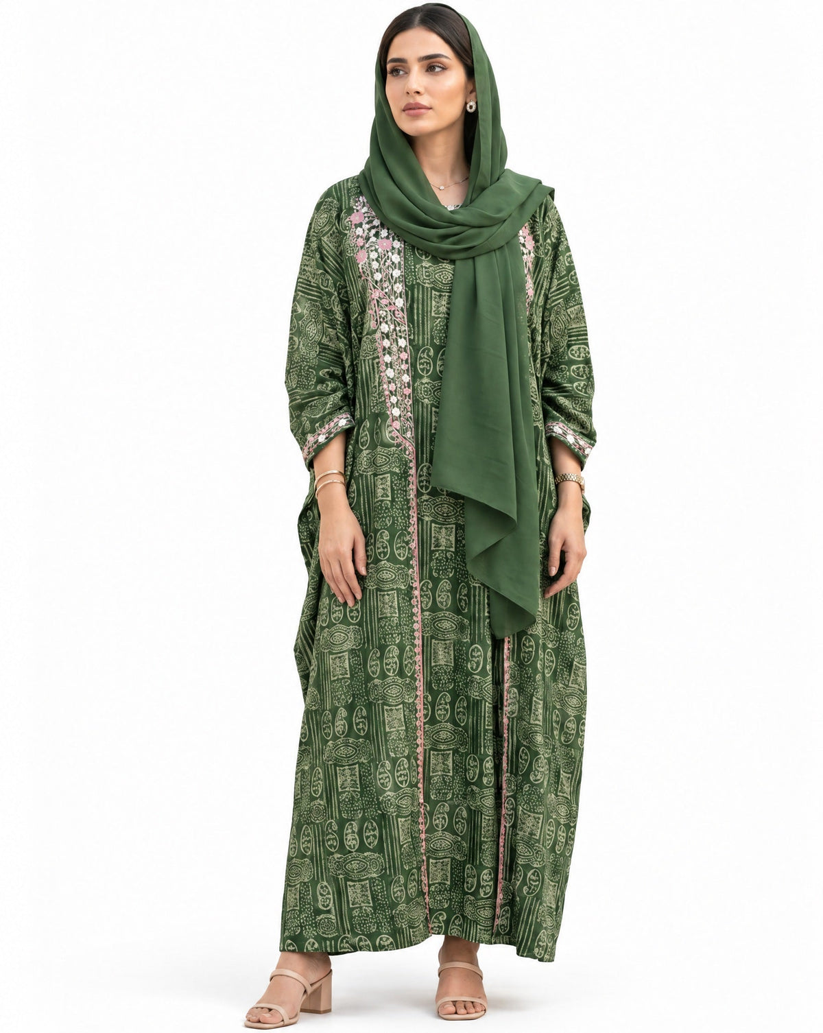 M0779 طقم عباية كرت