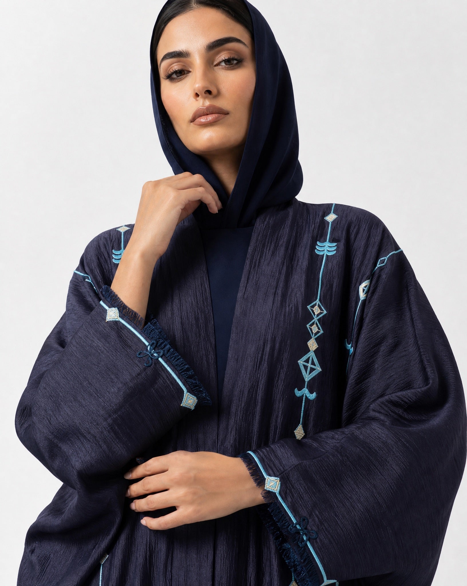 M0859 – Midnight Blue Silk Abaya - KERTA COLLECTION - MIRA Y MANO