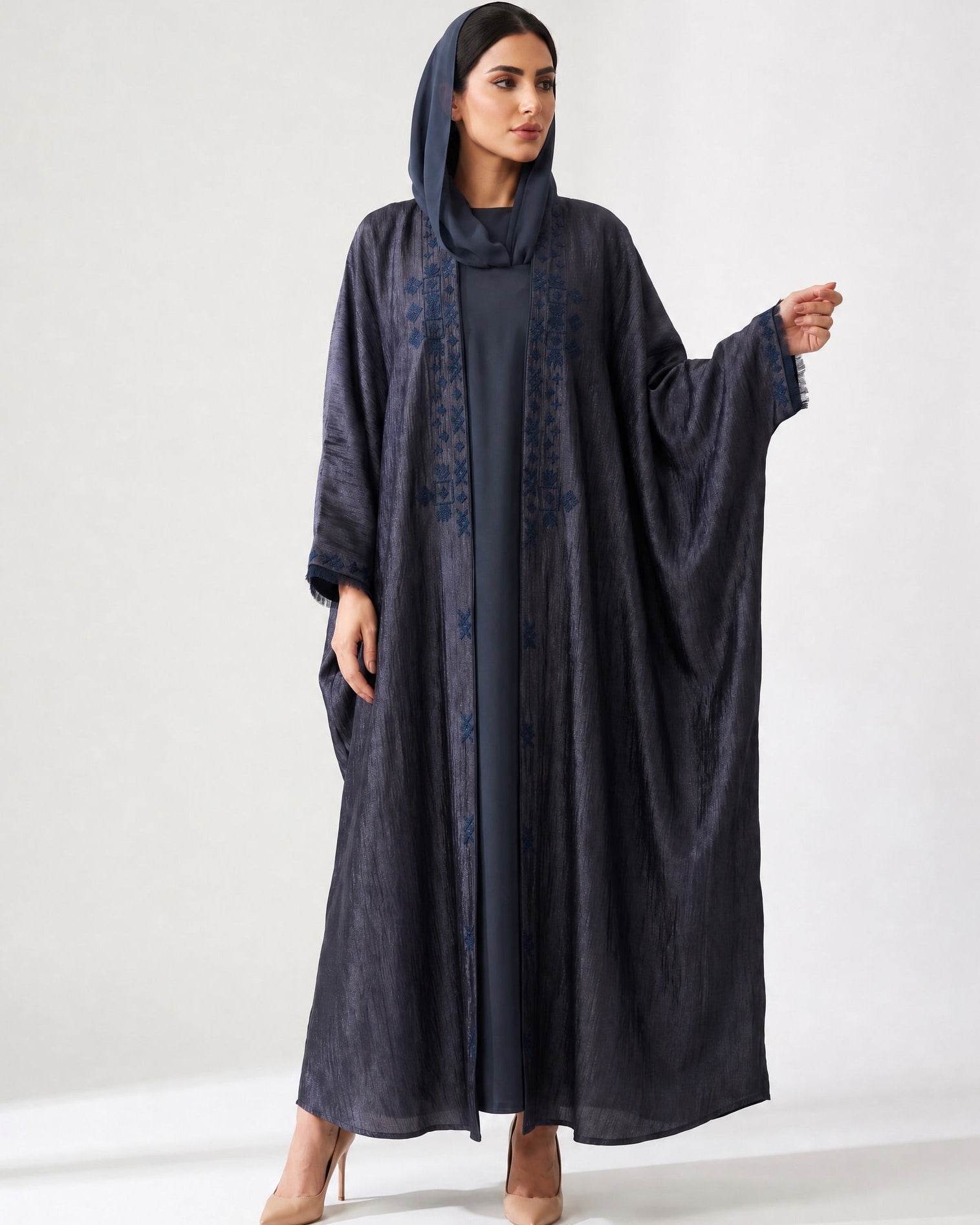 M0878 – Midnight Blue Silk Abaya - KERTA COLLECTION - MIRA Y MANO