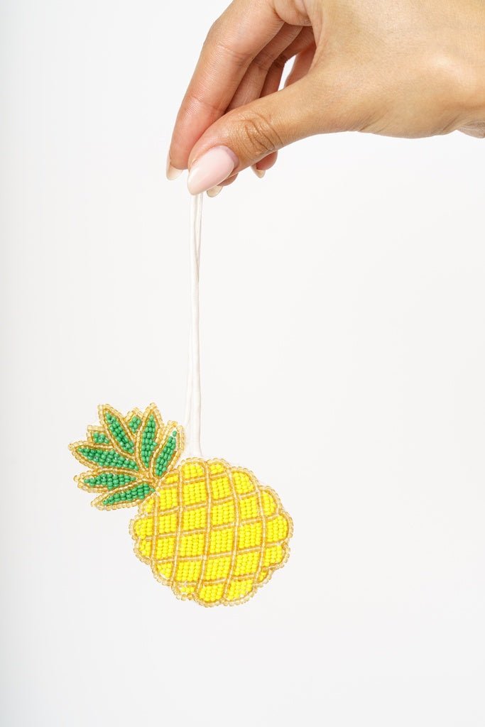 PC - 01 PINE CHARM CHARM - KHAM - MIRA Y MANO