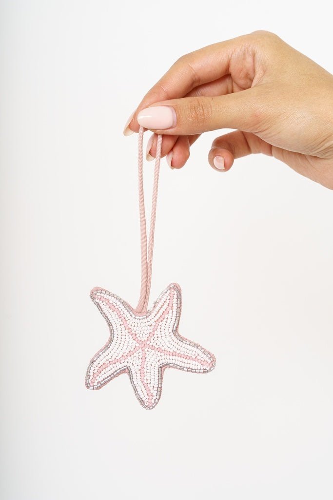 PP - 01 PINK PATRICK CHARMS - KHAM - MIRA Y MANO