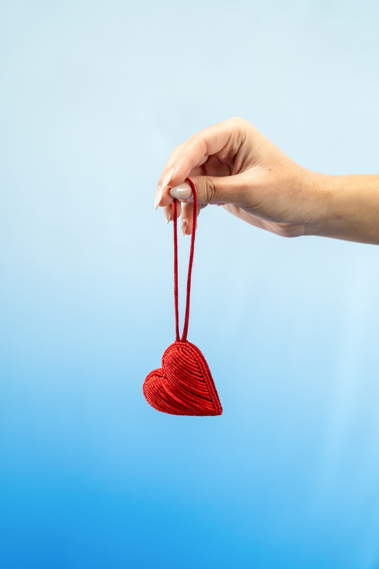 RB - 01 REB BUBBLY CHARM - KHAM - MIRA Y MANO