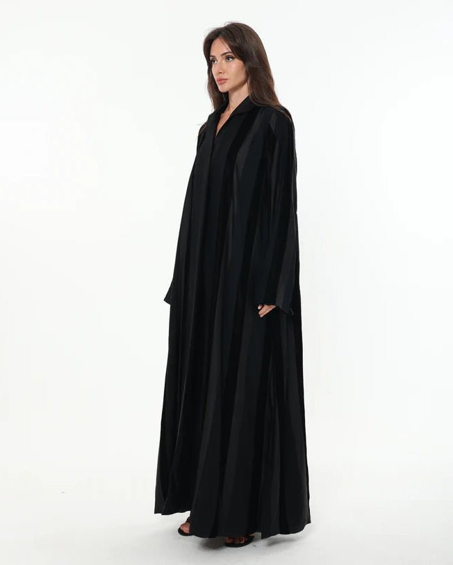 BLACK LAYERS ABAYA - LA SOIIE - MIRA Y MANO