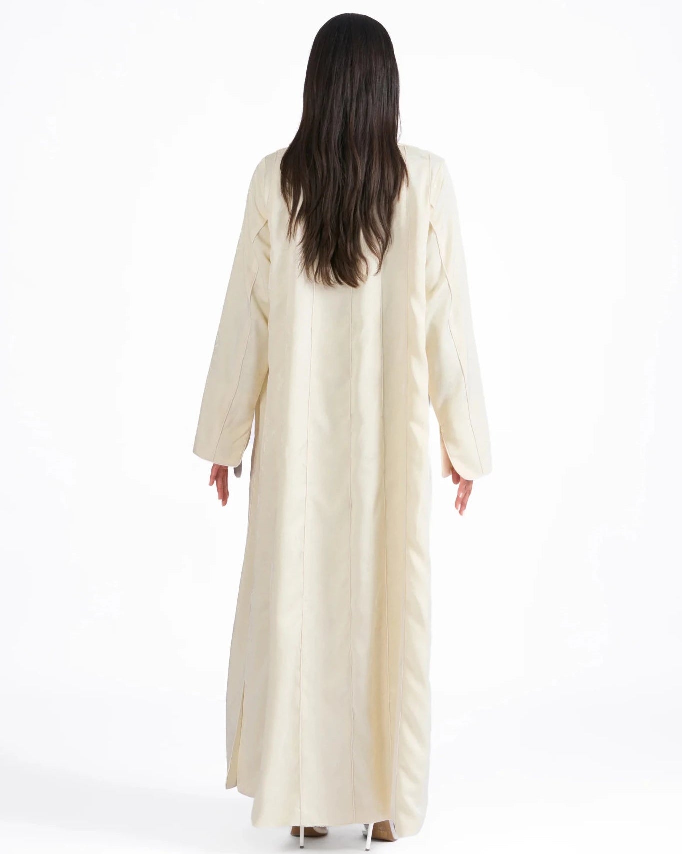 CREAM BLOOM ABAYA - LA SOIIE - MIRA Y MANO