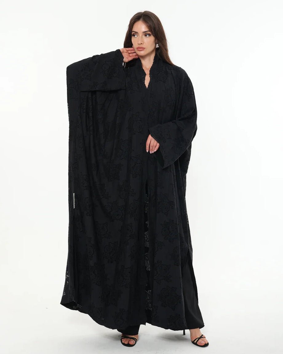 LACE BISHT ABAYA - LA SOIIE - MIRA Y MANO
