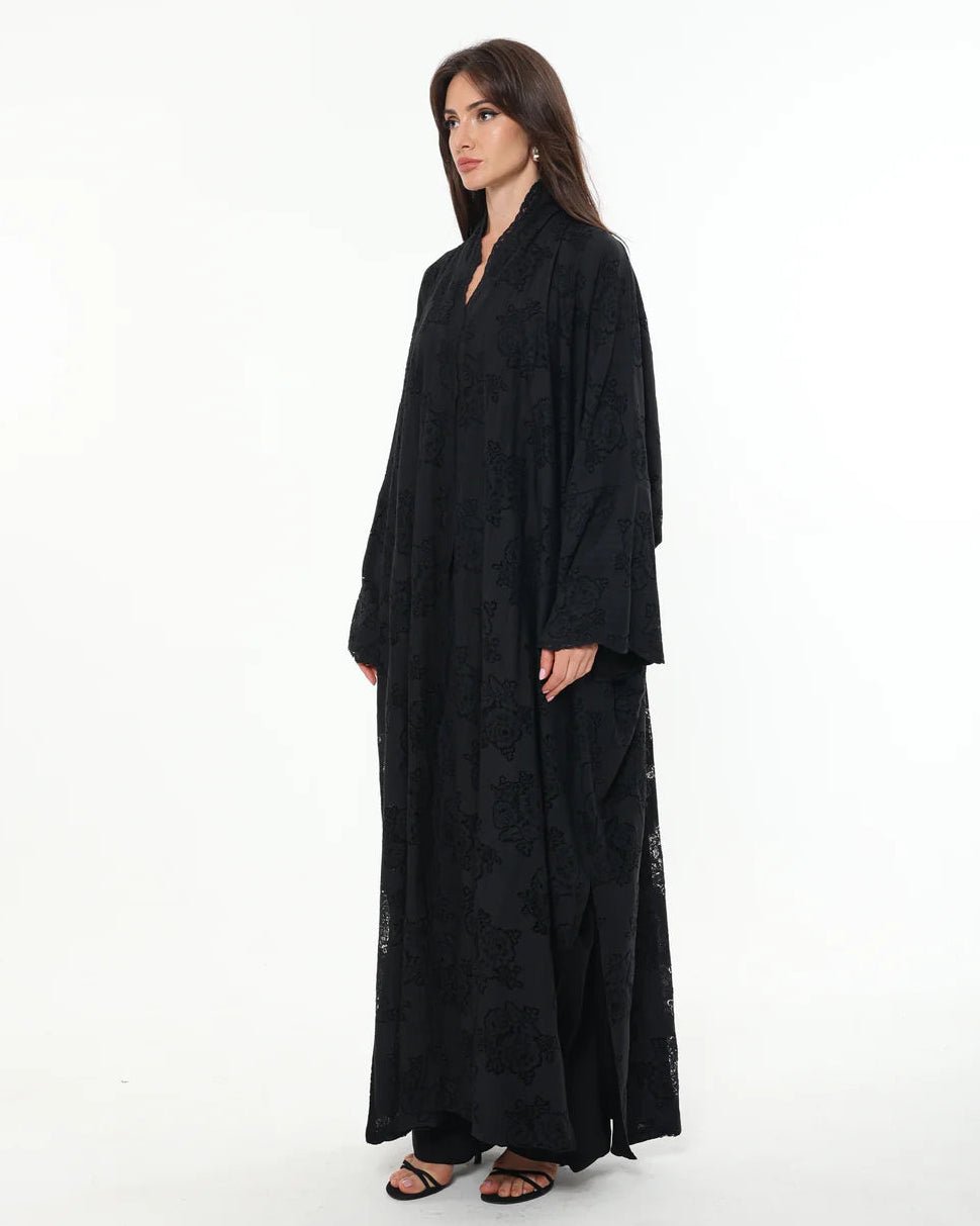 LACE BISHT ABAYA - LA SOIIE - MIRA Y MANO