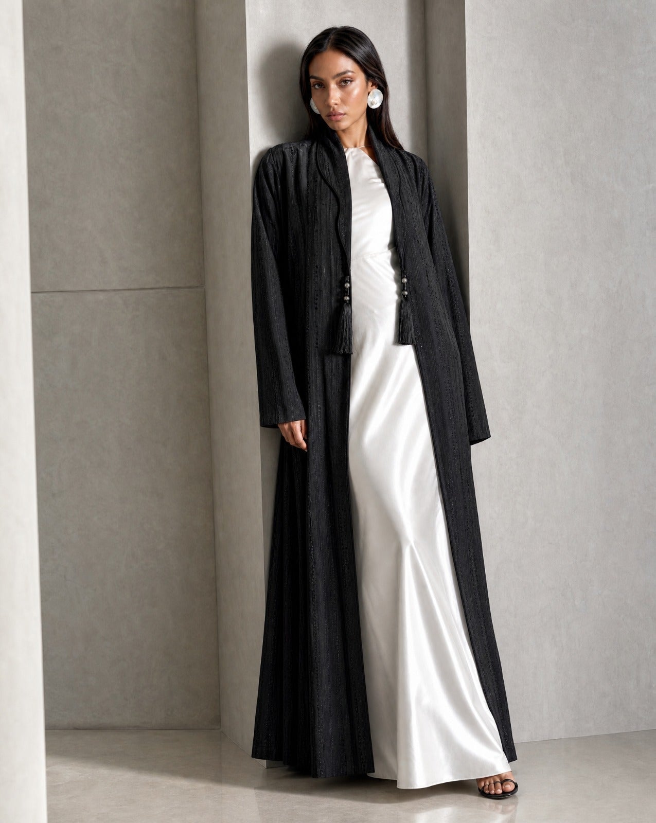 S 111 ABAYA - LA SOIIE - MIRA Y MANO