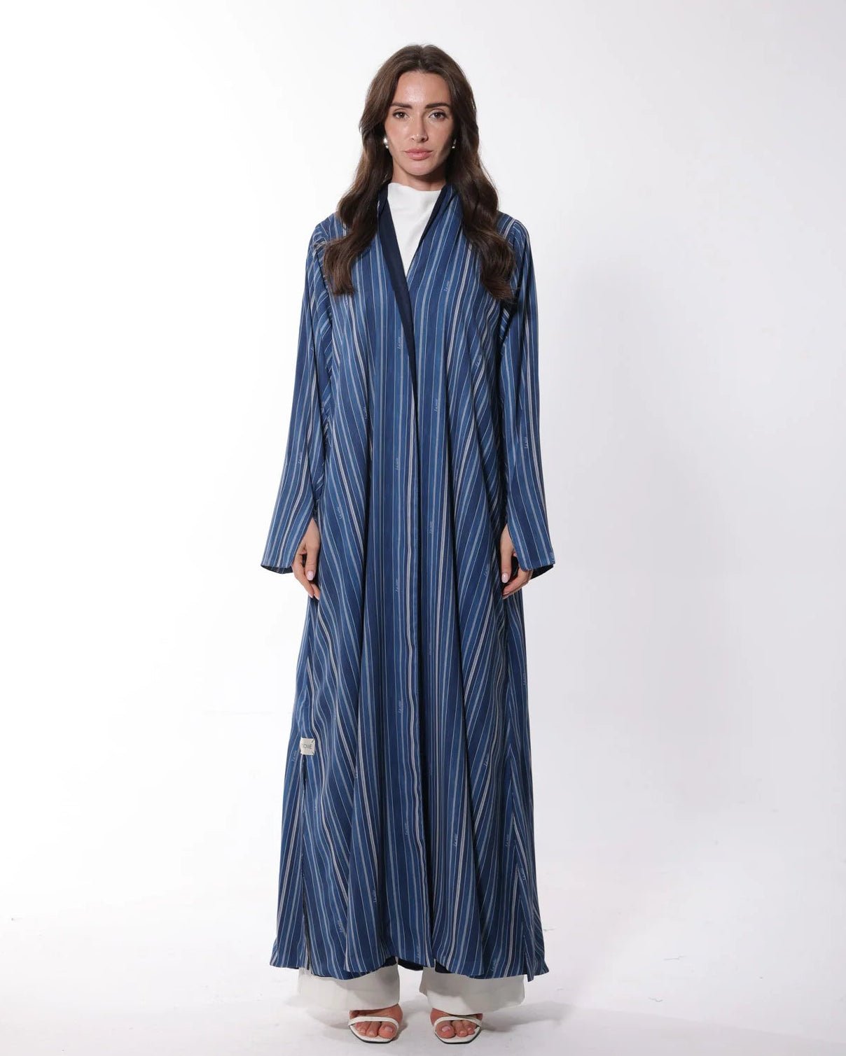 SKY STRIPES ABAYA - LA SOIIE - MIRA Y MANO