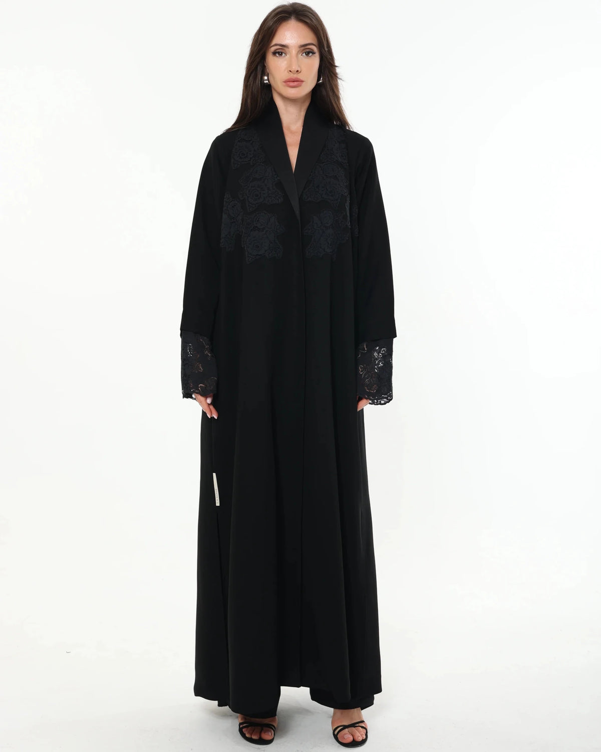 عباية TIMELESS LACE – صورة المنتج 1