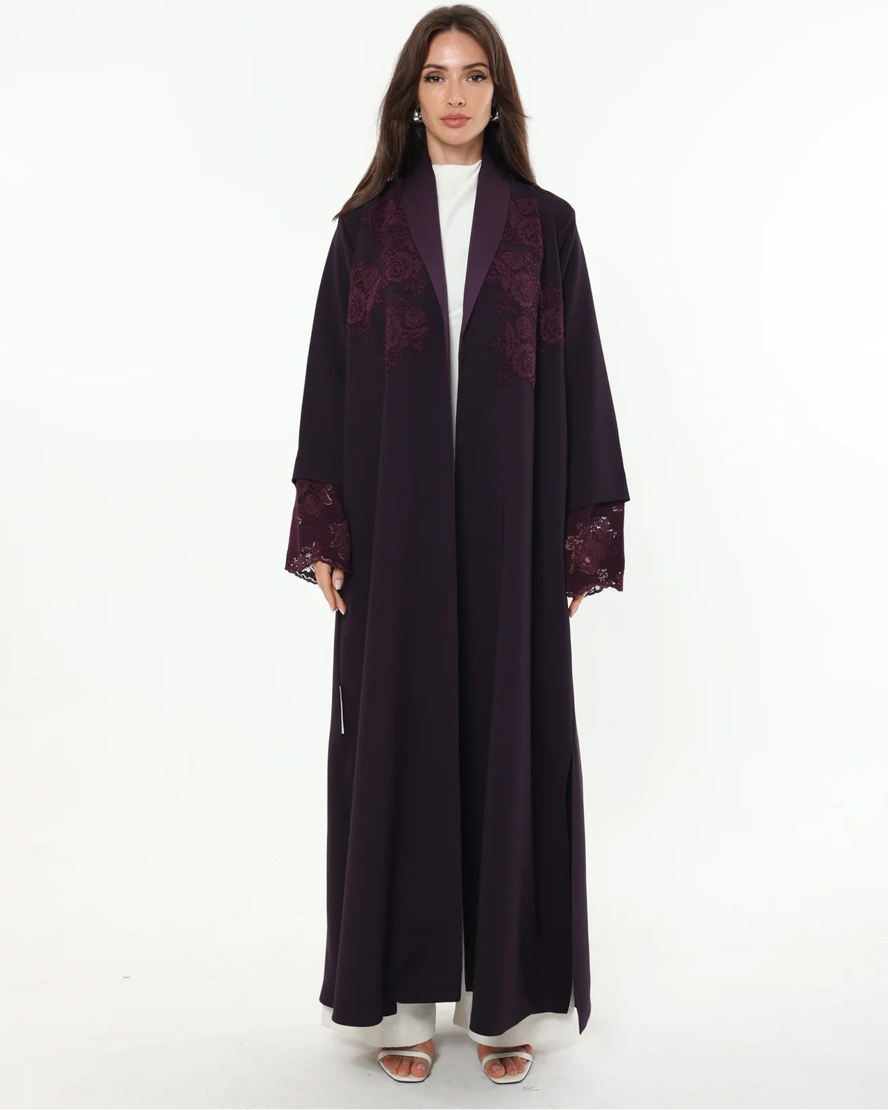 TIMELESS VIOLET ABAYA - LA SOIIE - MIRA Y MANO