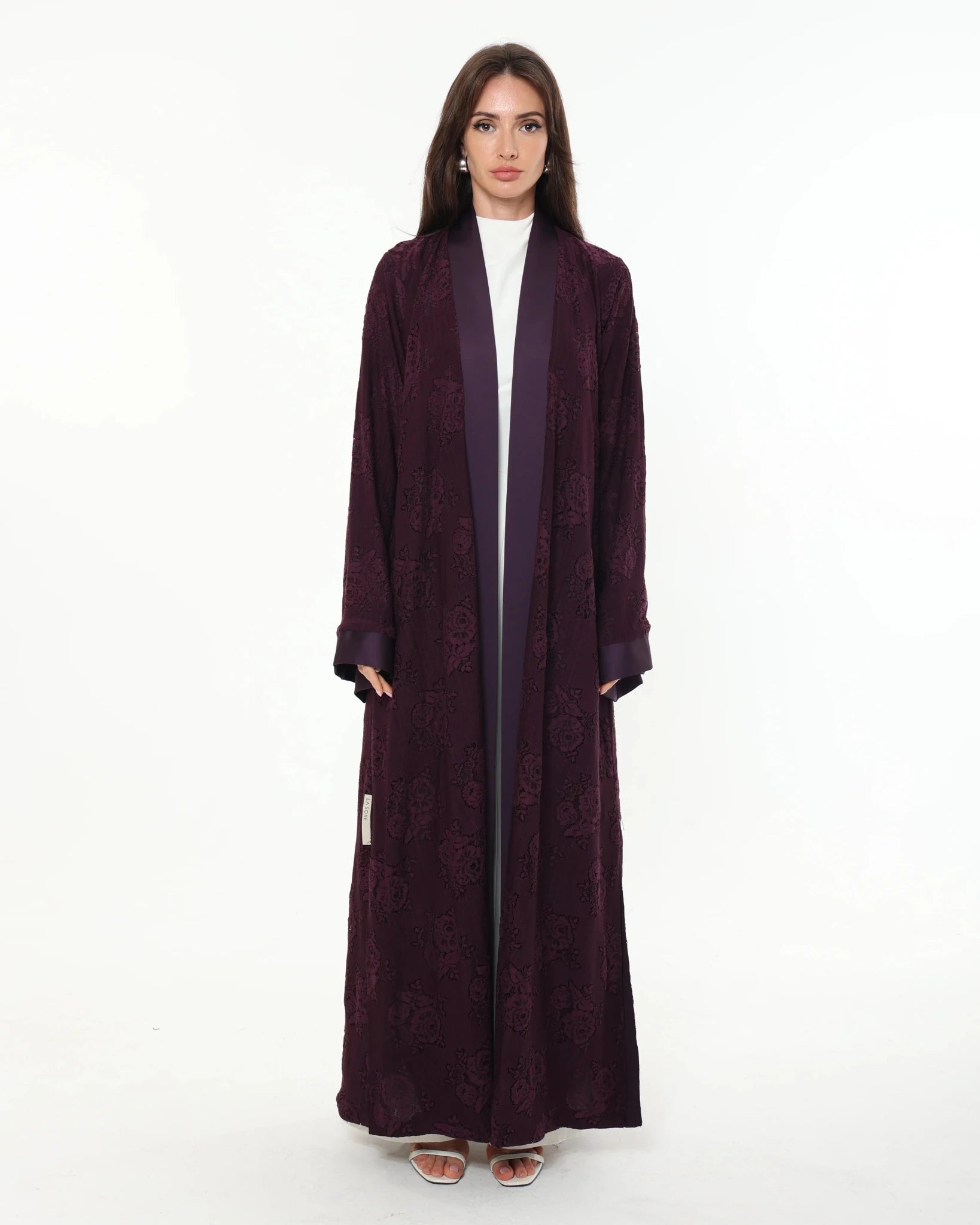 VIOLET ELEGANCE ABAYA - LA SOIIE - MIRA Y MANO