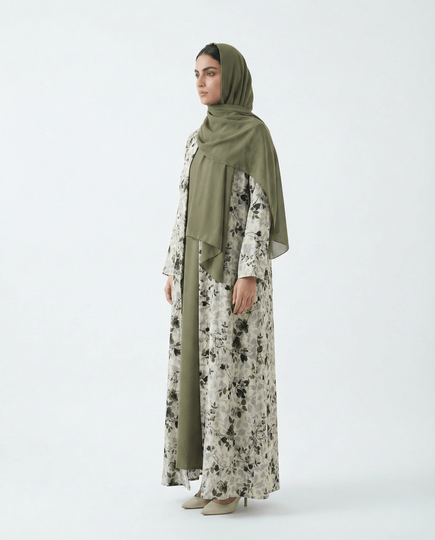 LA01053 - GP ABAYA - LAILA AL AWADHI - MIRA Y MANO