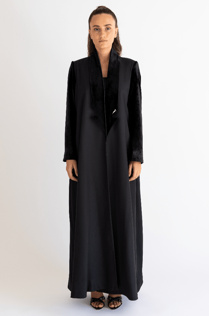 LA01114 - BK ABAYA - LAILA AL AWADHI - MIRA Y MANO