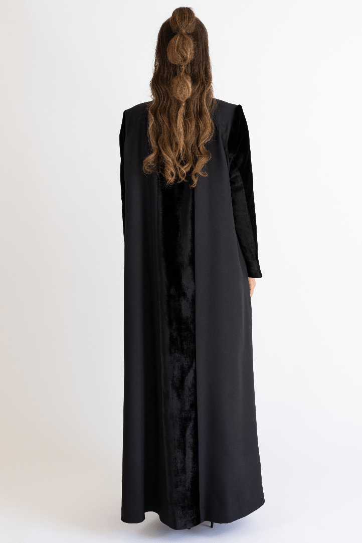 LA01114 - BK ABAYA - LAILA AL AWADHI - MIRA Y MANO
