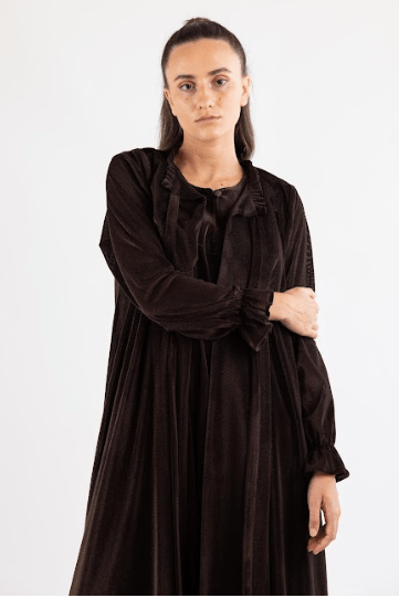 LA01137 - BN ABAYA SET - LAILA AL AWADHI - MIRA Y MANO