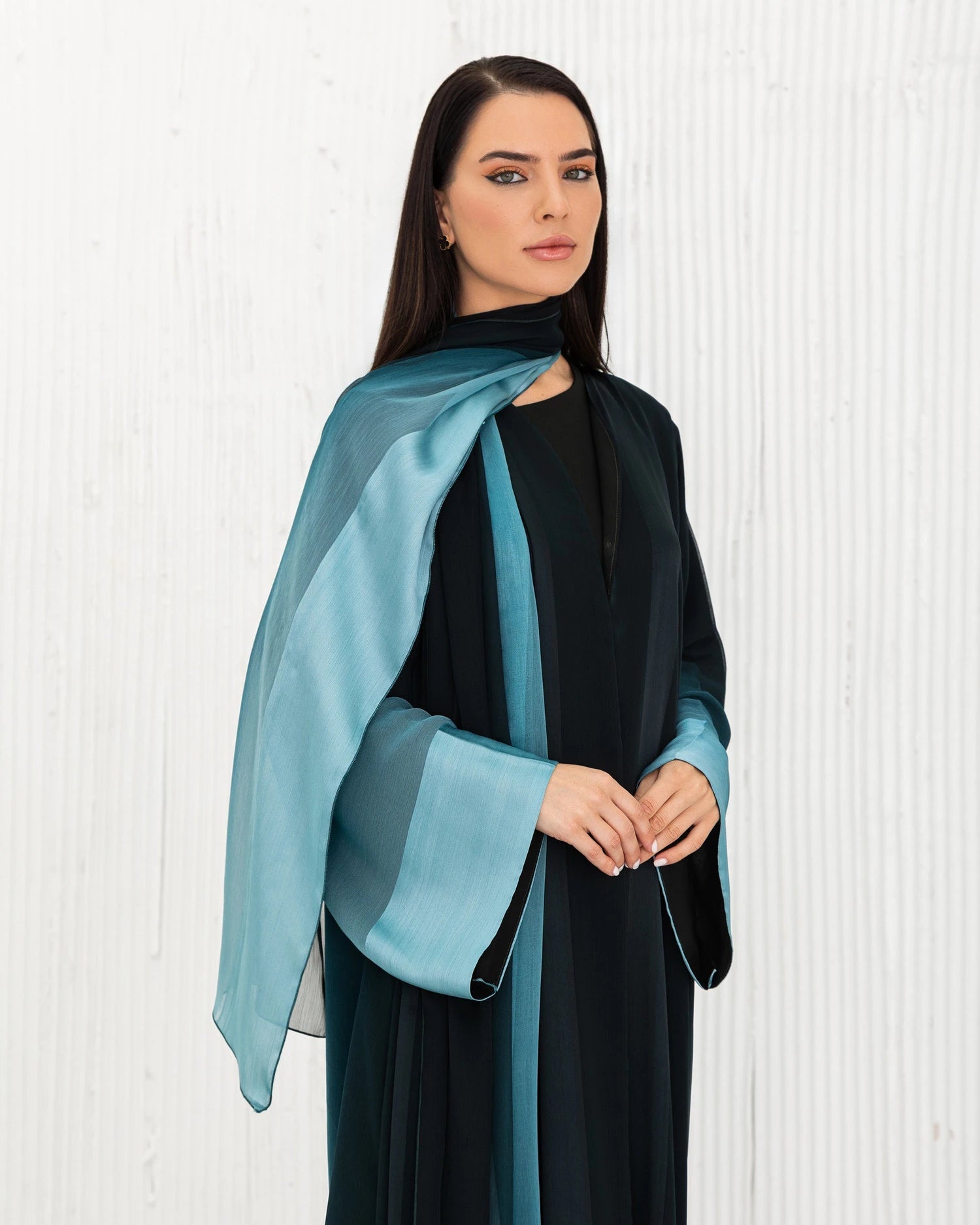 AMBREH ABAYA - LARA FASHION - MIRA Y MANO