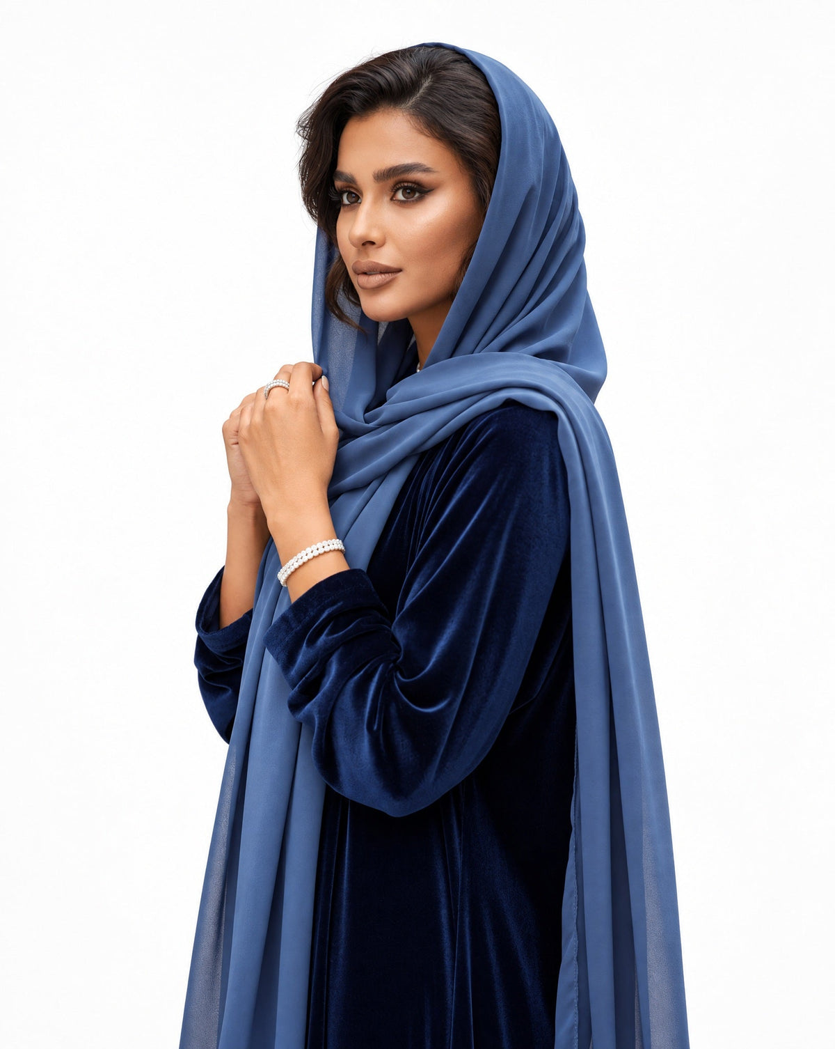 LOOK7-NV ABAYA VELVET - LAYERS-ALI - MIRA Y MANO