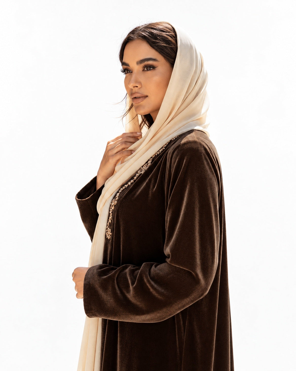 LOOK8-BR ABAYA VELVET - LAYERS-ALI - MIRA Y MANO
