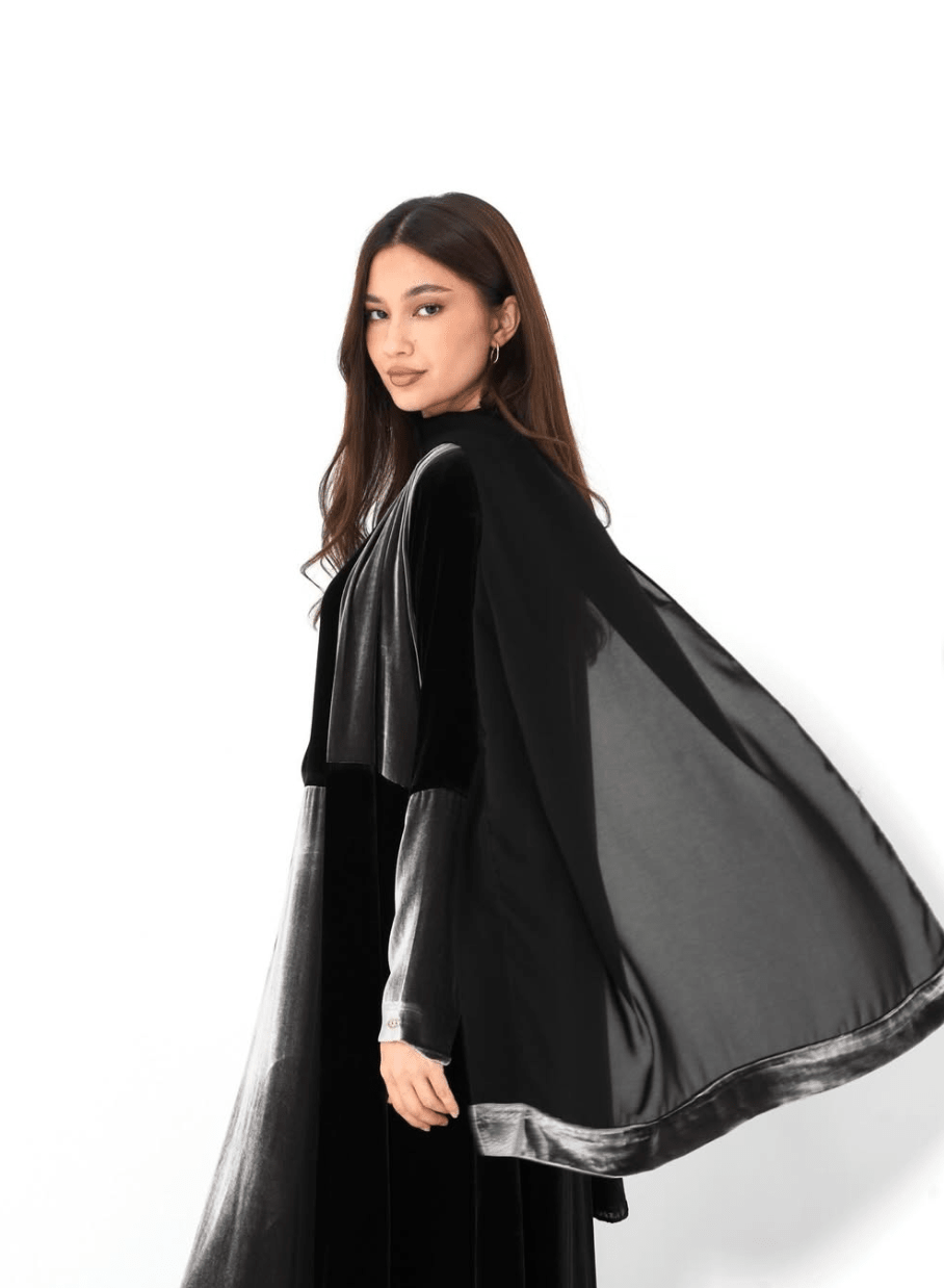 LE007 - BK ABAYA SET - LEGACY - MIRA Y MANO