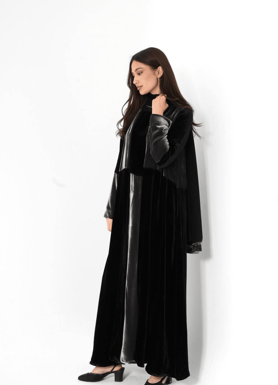 LE007 - BK ABAYA SET - LEGACY - MIRA Y MANO
