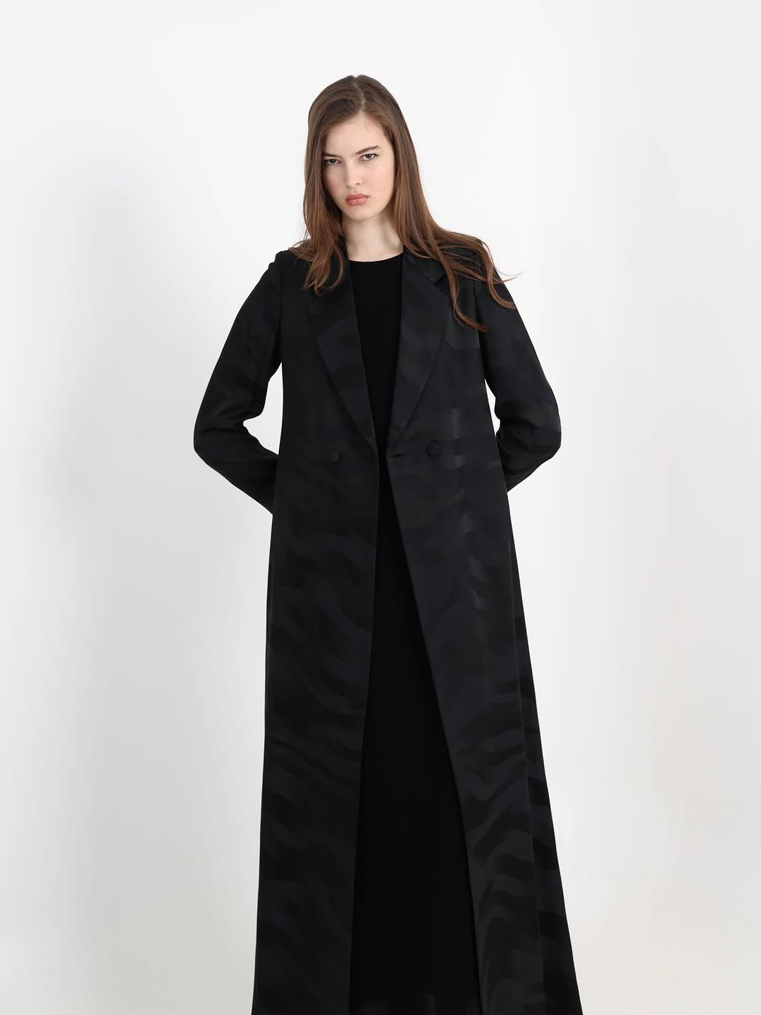 LE009 - BK ABAYA - LEGACY - MIRA Y MANO