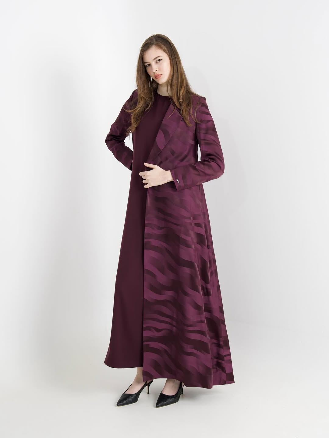 LE009 - PR ABAYA - LEGACY - MIRA Y MANO