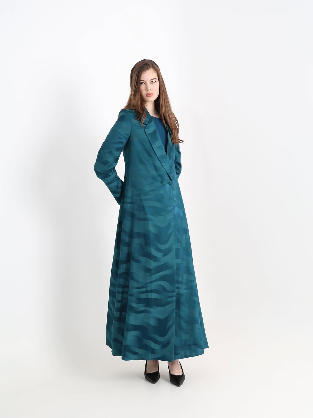 LE009 - TR ABAYA - LEGACY - MIRA Y MANO