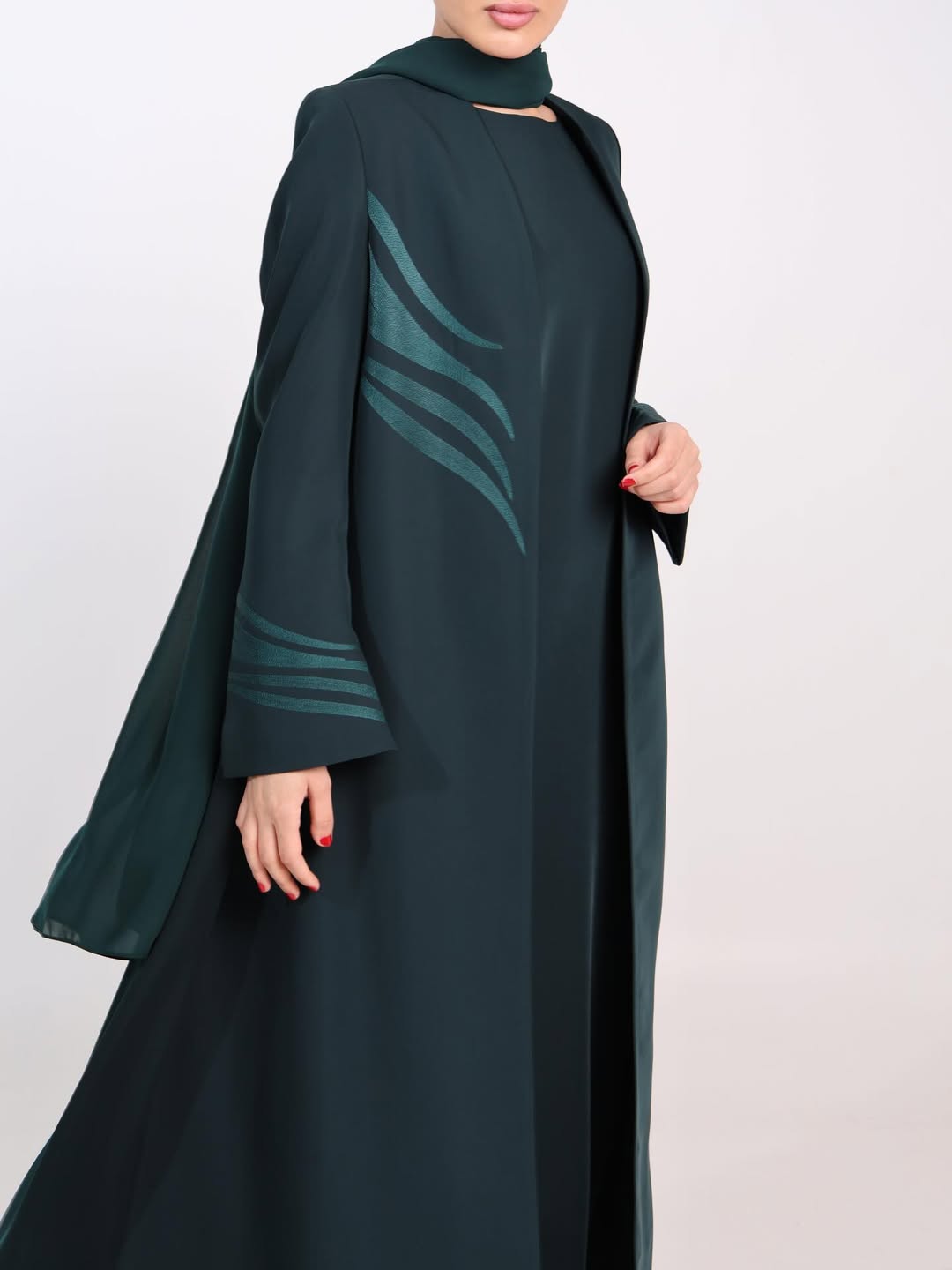 LE012 - DG ABAYA - LEGACY - MIRA Y MANO