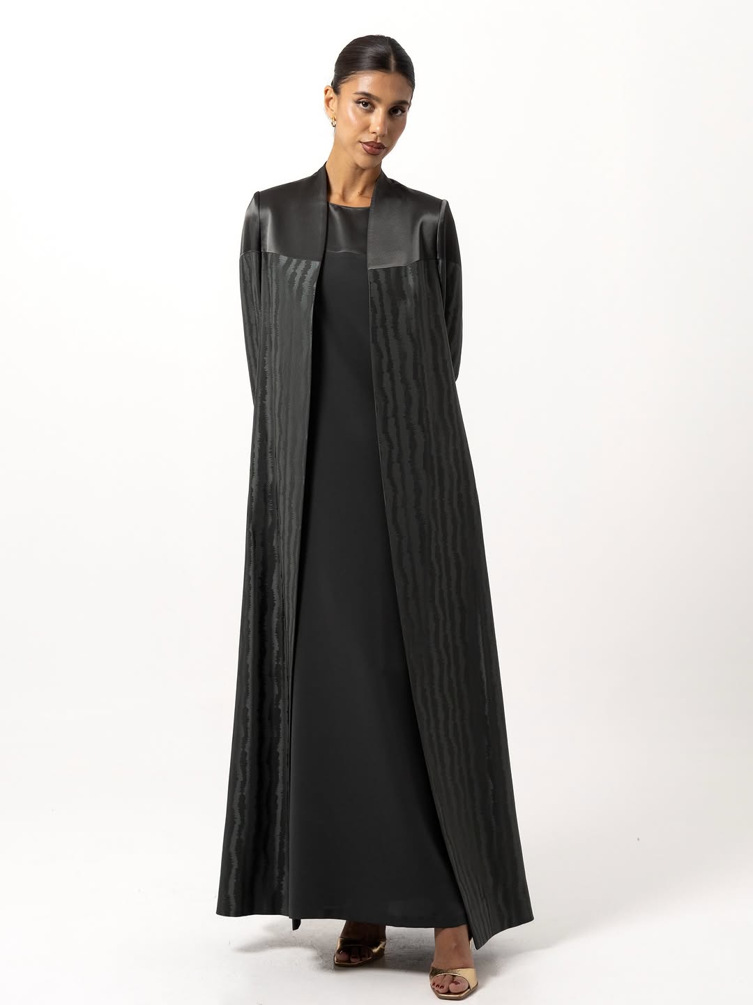 LE016 - DOG ABAYA SET - LEGACY - MIRA Y MANO