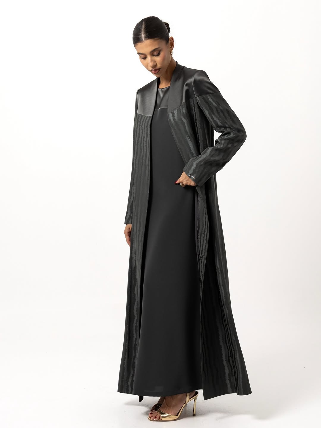 LE016 - DOG ABAYA SET - LEGACY - MIRA Y MANO