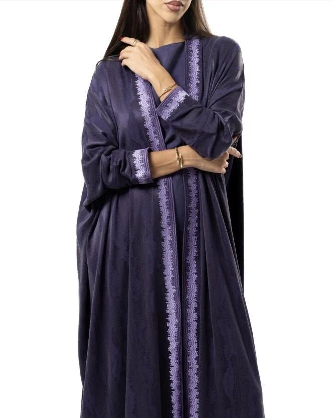 LE017 ABAYA - LEGACY - MIRA Y MANO