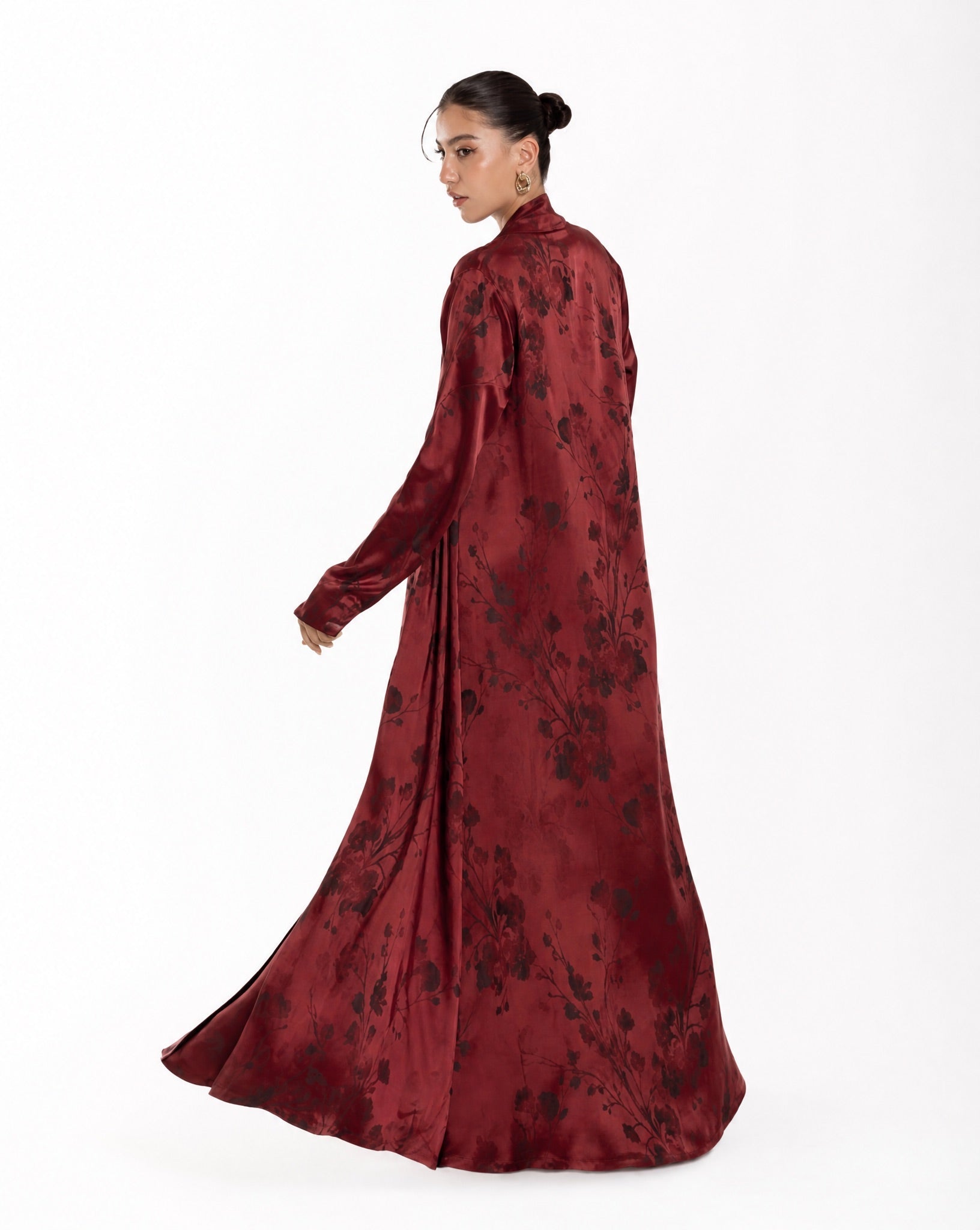 LE019-RD ABAYA SET - LEGACY - MIRA Y MANO