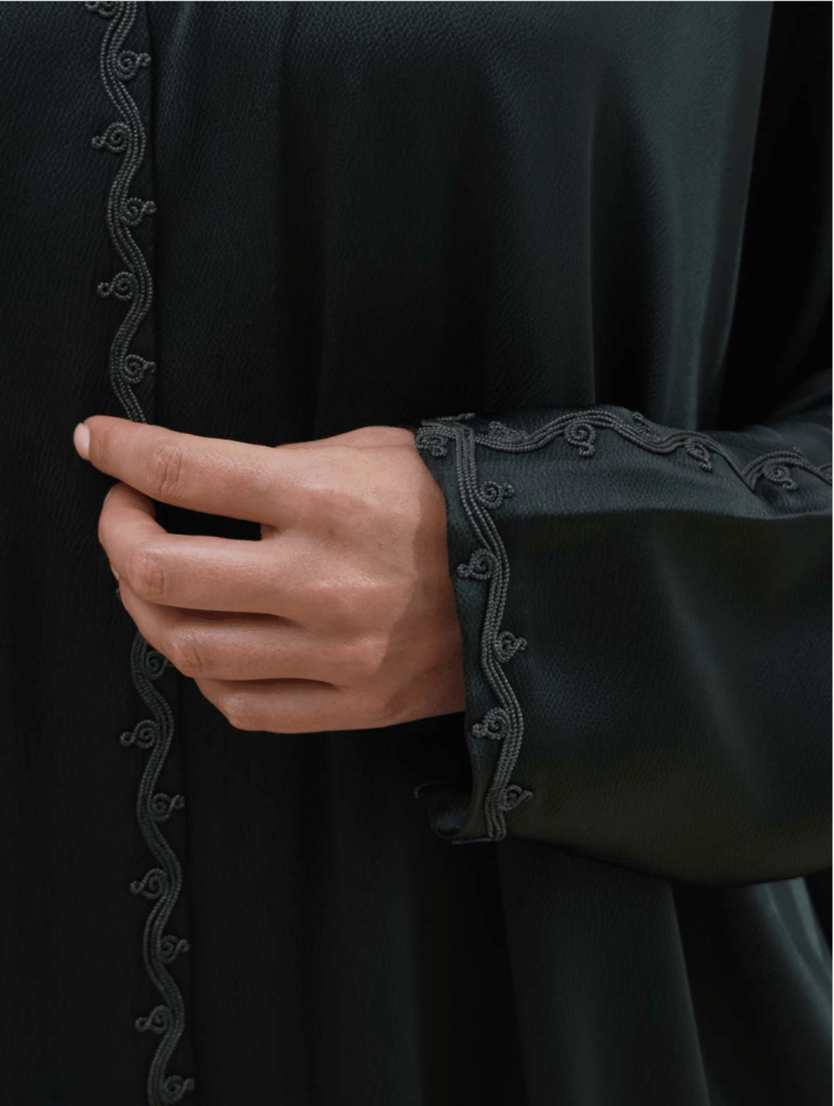 LS - 25 - 06 - 1 ABAYA - LELAS ABAYAS - MIRA Y MANO