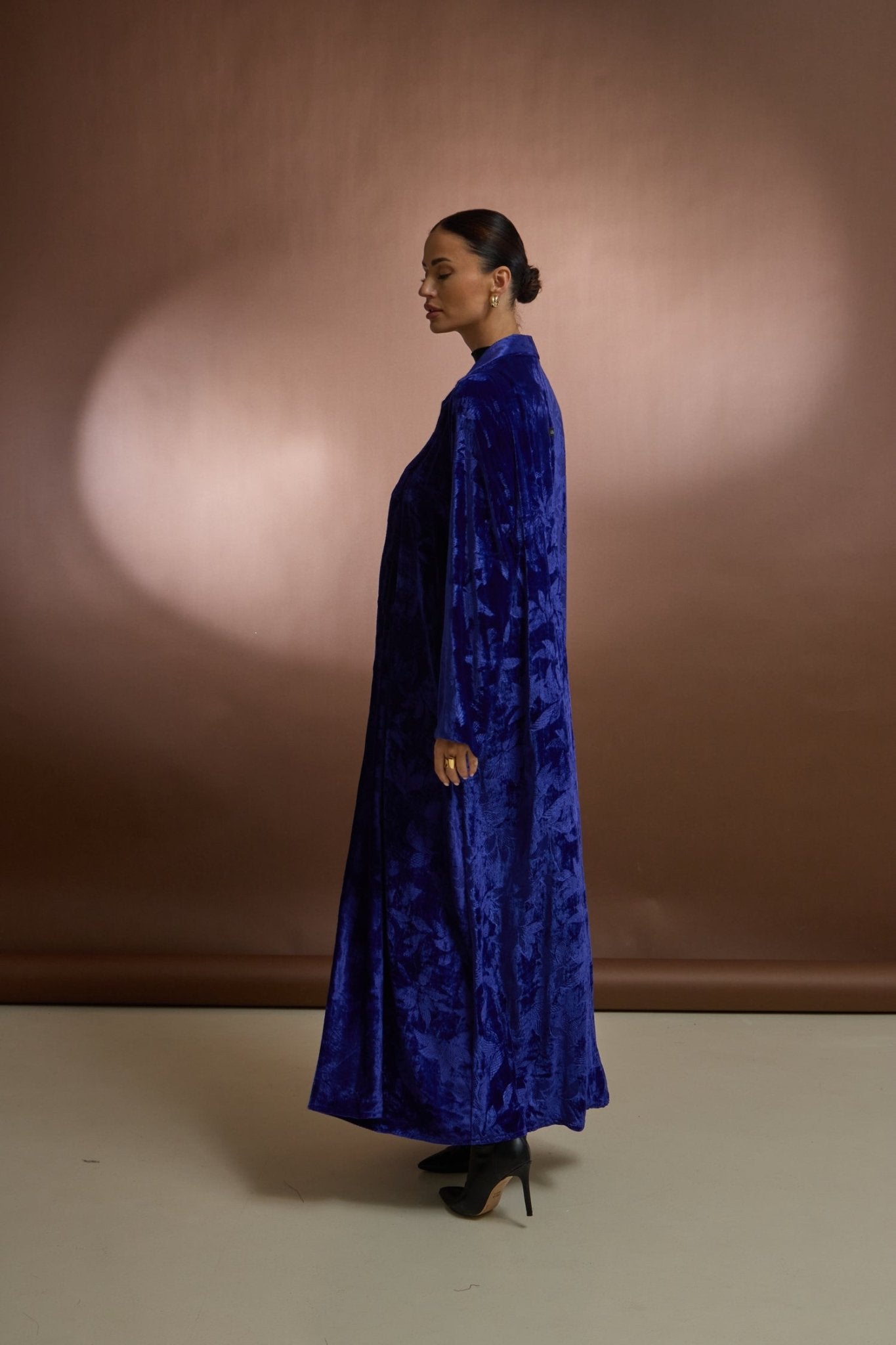 VEL - 14 - 02 ABAYA - LELAS ABAYAS - MIRA Y MANO