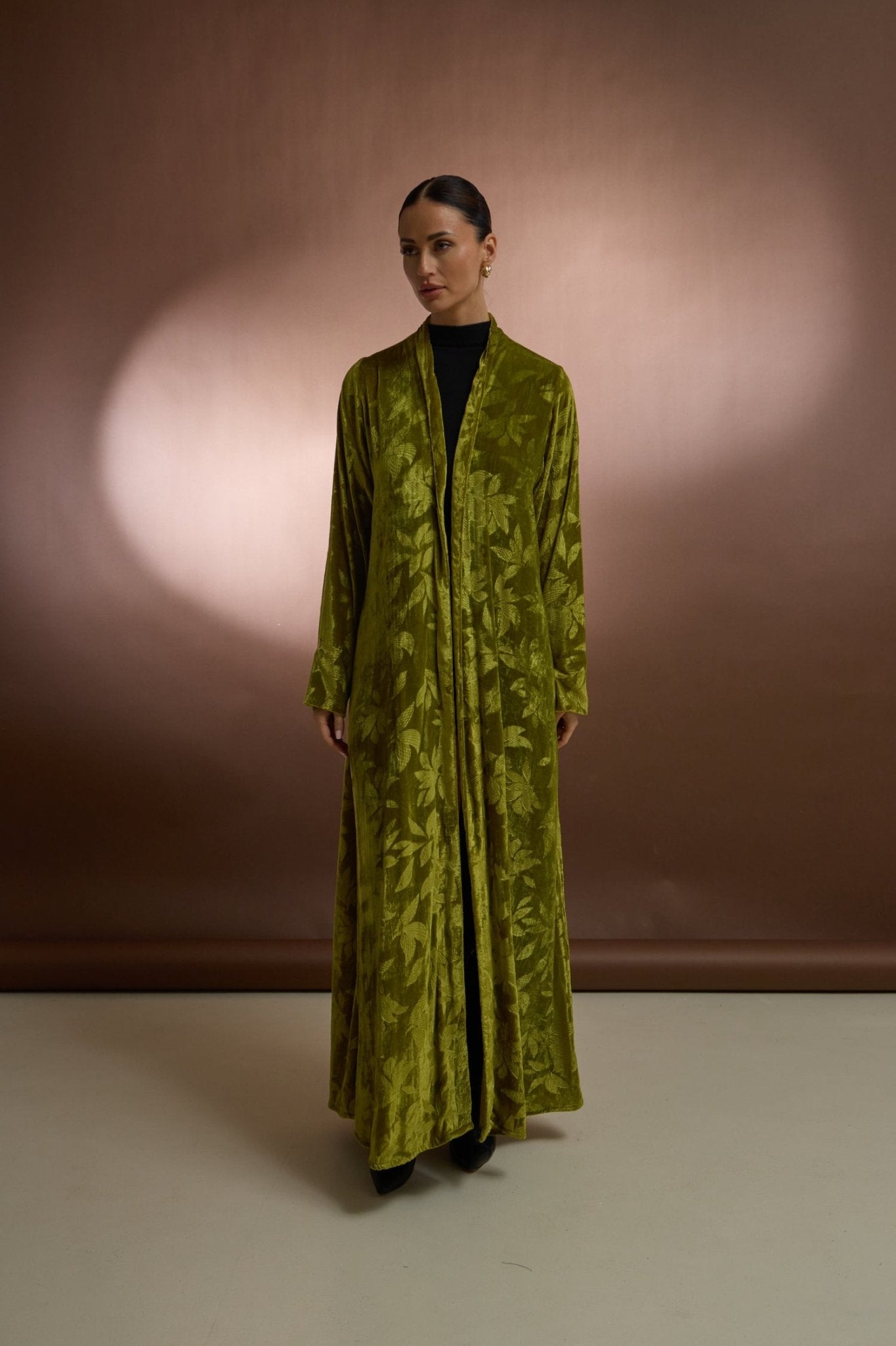 VEL - 14 - 04 ABAYA - LELAS ABAYAS - MIRA Y MANO