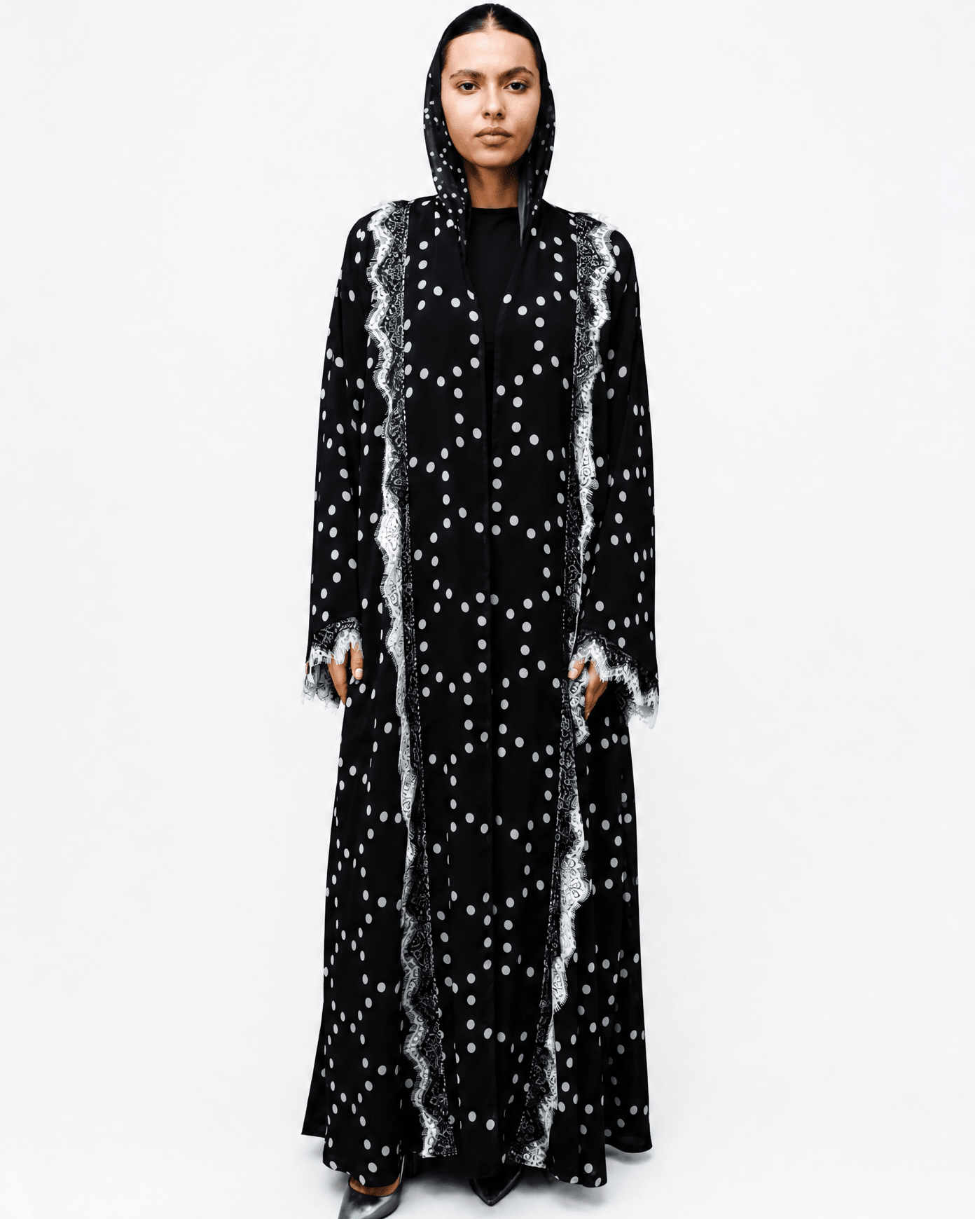 ATHEEL ABAYA - LOVAH - MIRA Y MANO